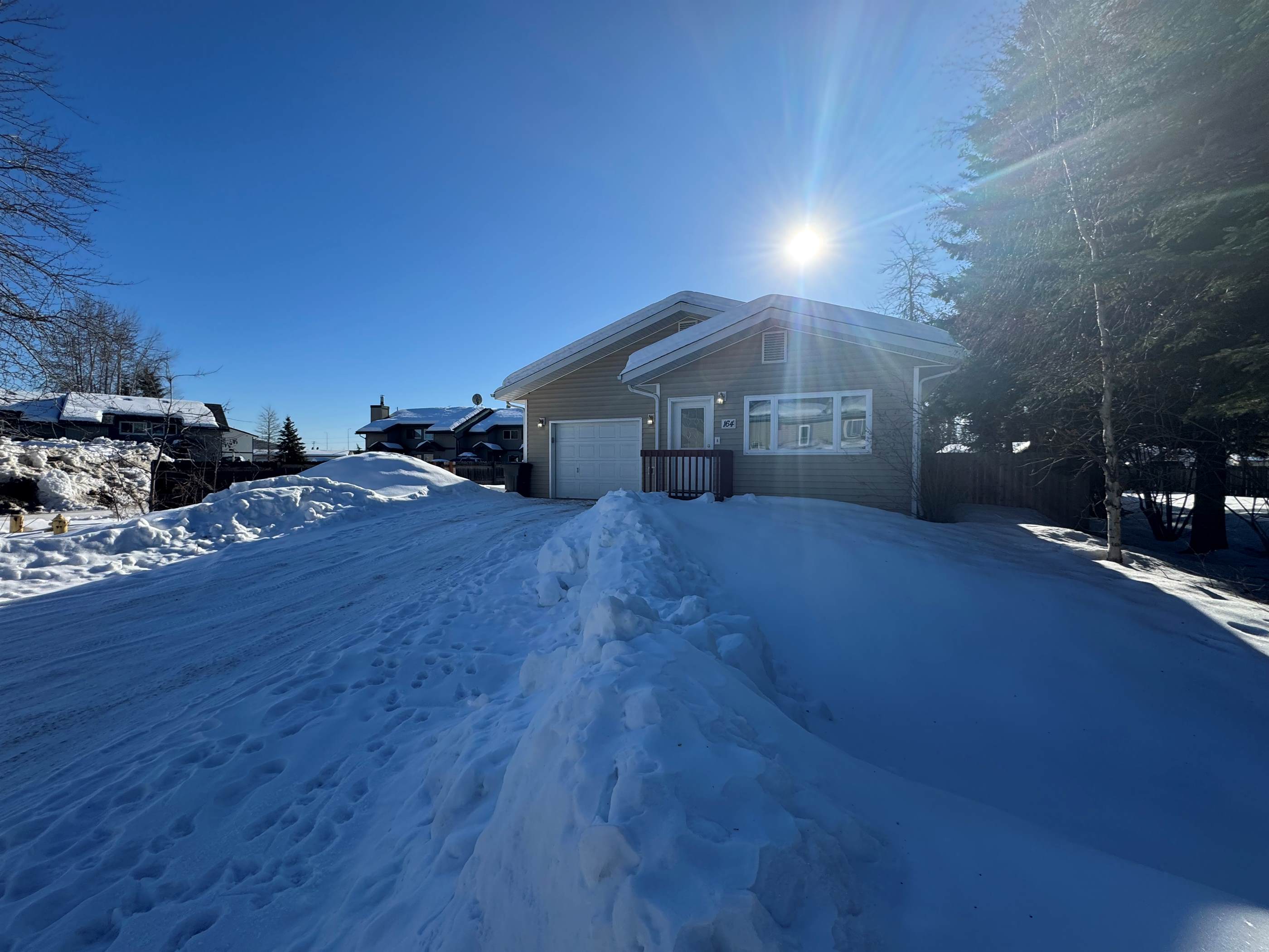 164 Palace Circle, Fairbanks, AK 99701