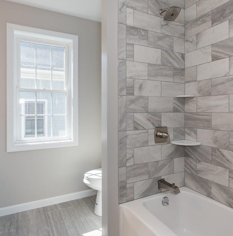 42-44 Harvey St, Springfield, MA 01119