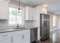 42-44 Harvey St, Springfield, MA 01119