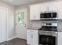42-44 Harvey St, Springfield, MA 01119