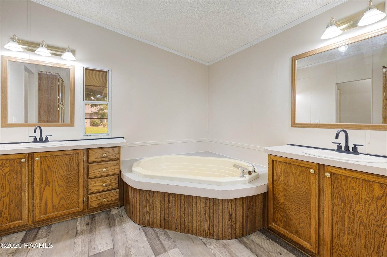 111 Hulin Road, Broussard, LA 70518