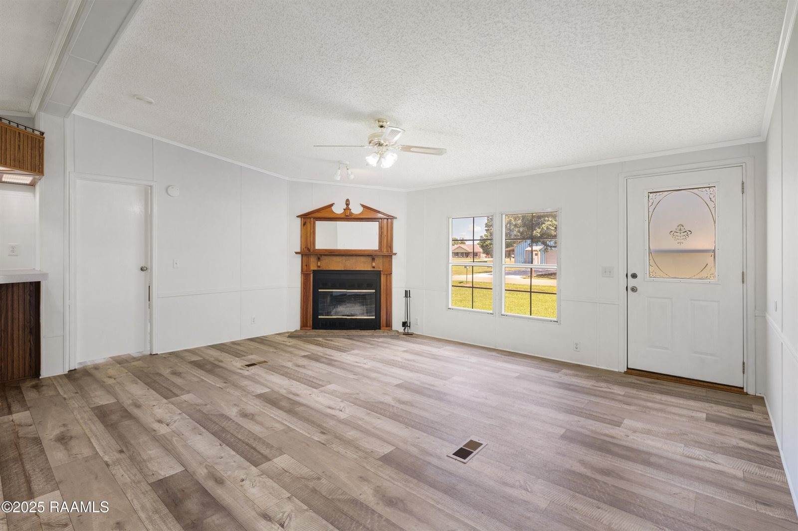 111 Hulin Road, Broussard, LA 70518