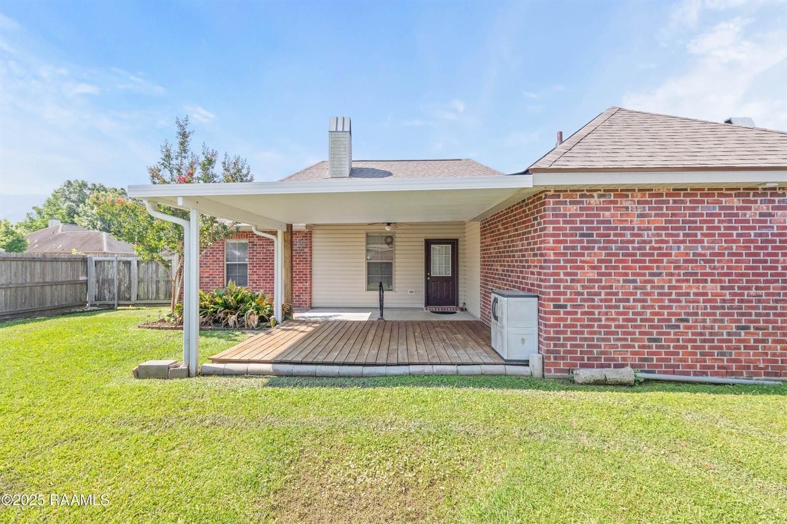 100 Soaring Cove, Carencro, LA 70520