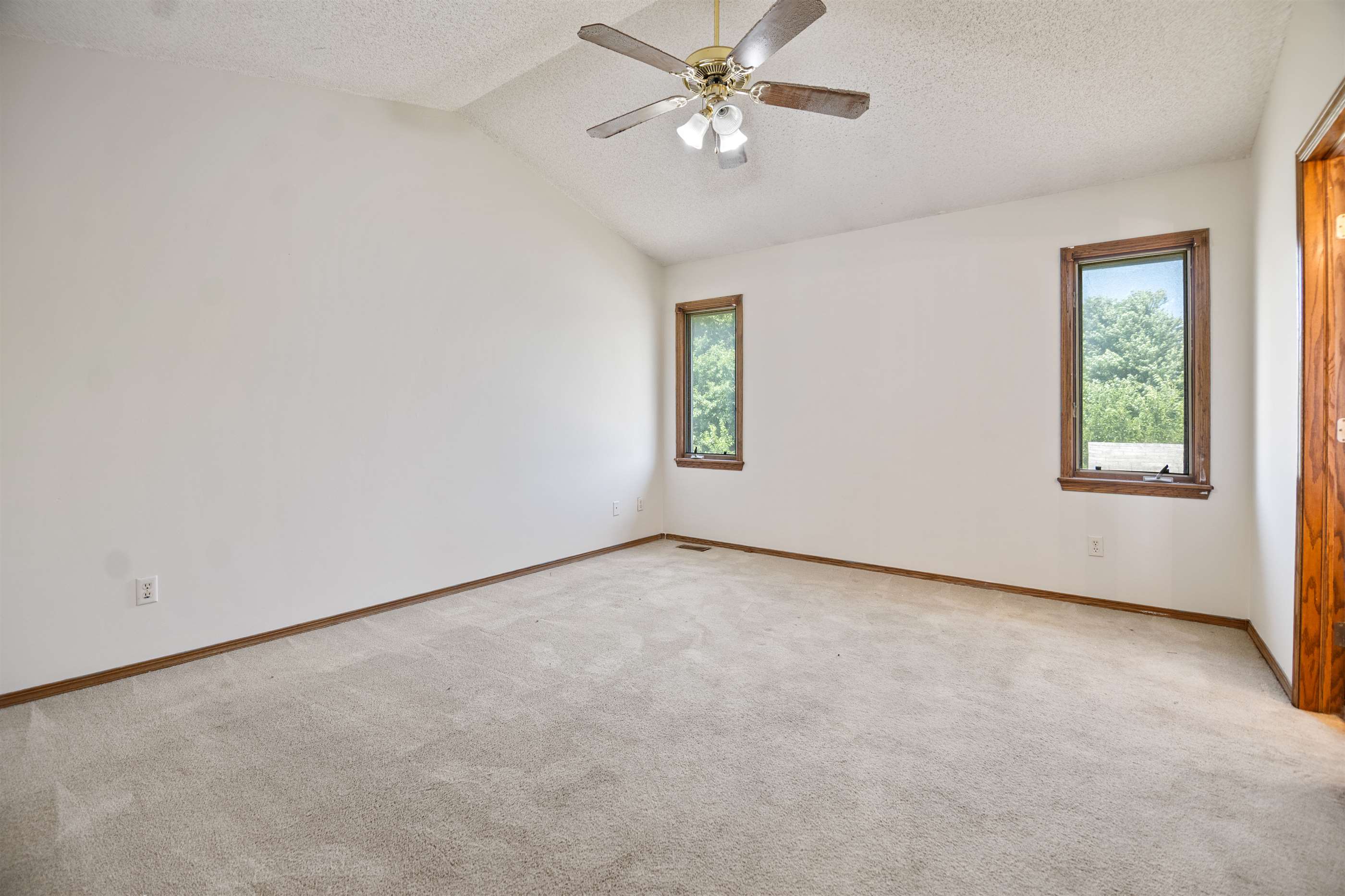 11818 West Dora St, Wichita, KS 67209