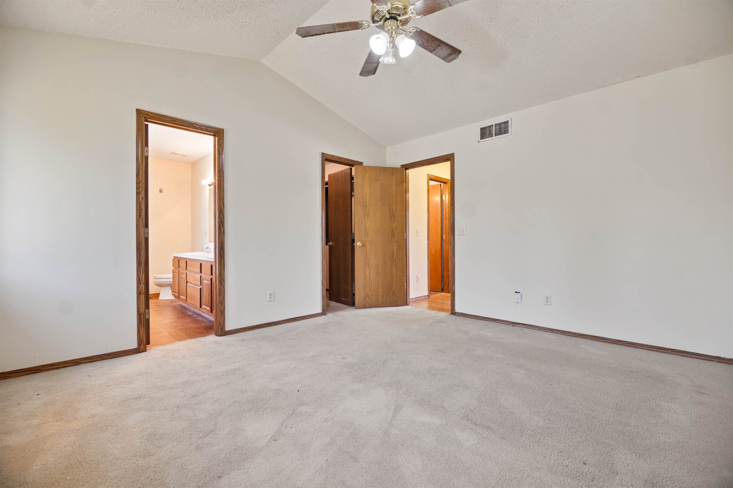 11818 West Dora St, Wichita, KS 67209