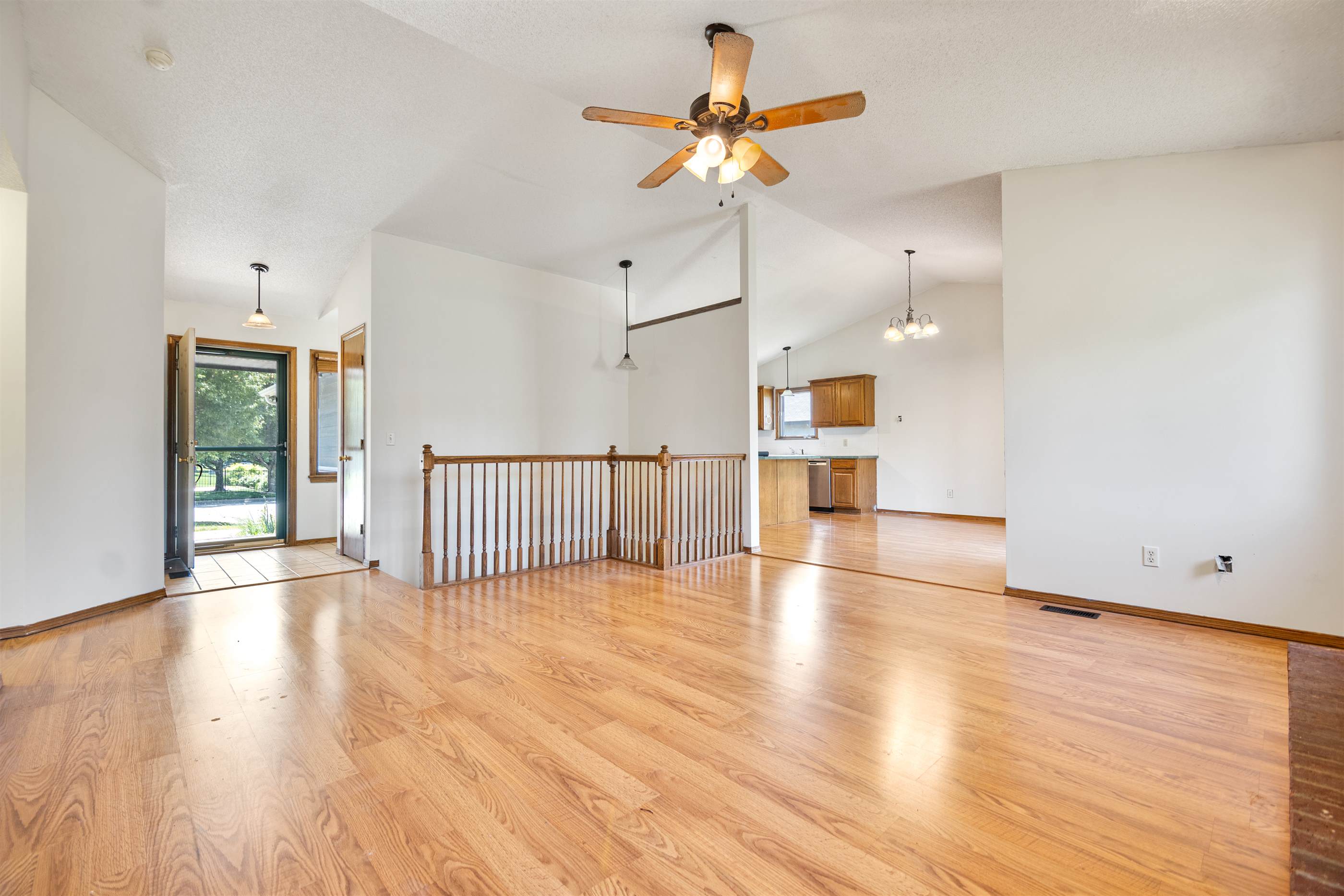 11818 West Dora St, Wichita, KS 67209