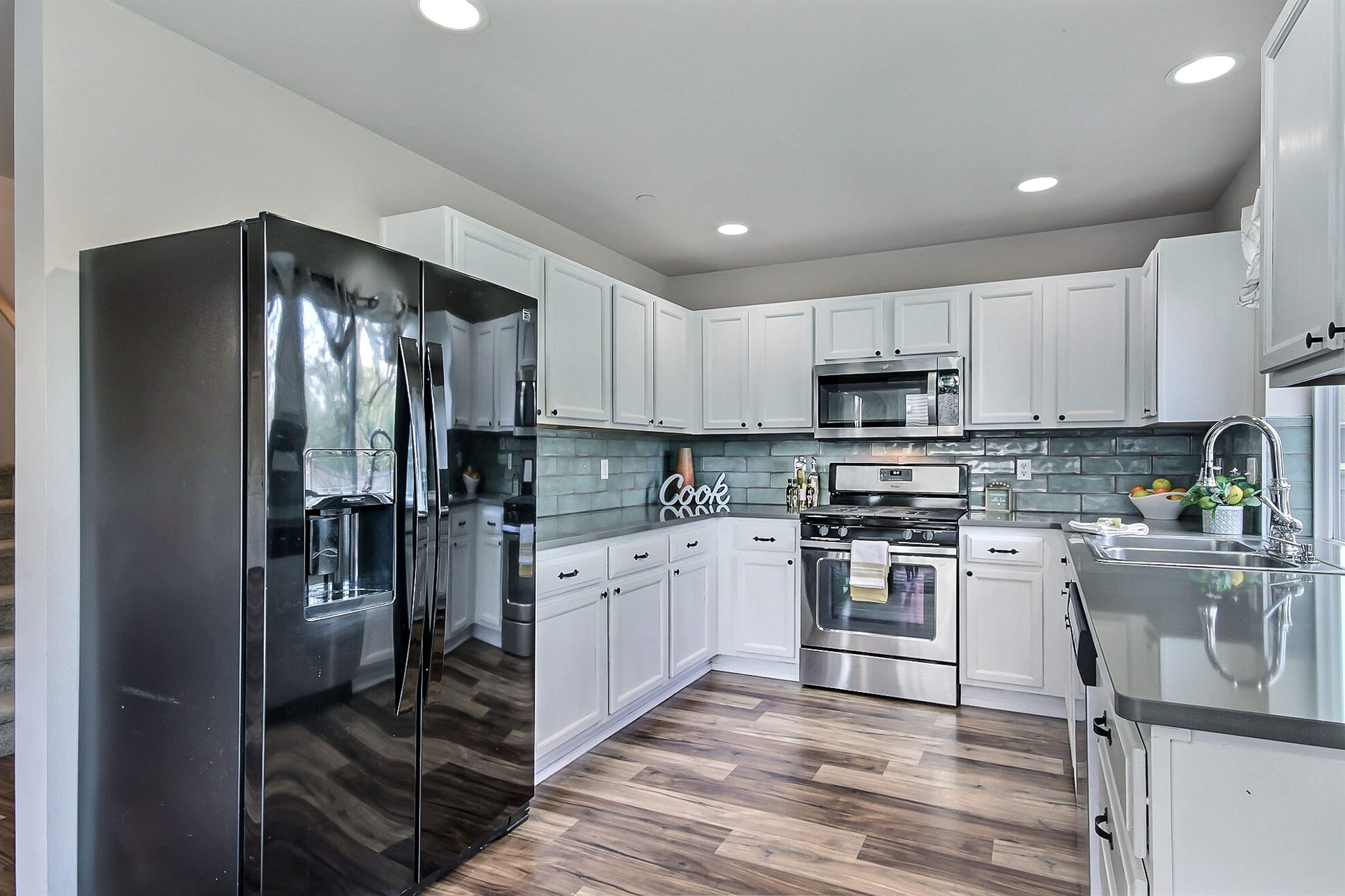 3163 Walker Rd, DuPont, WA 98327