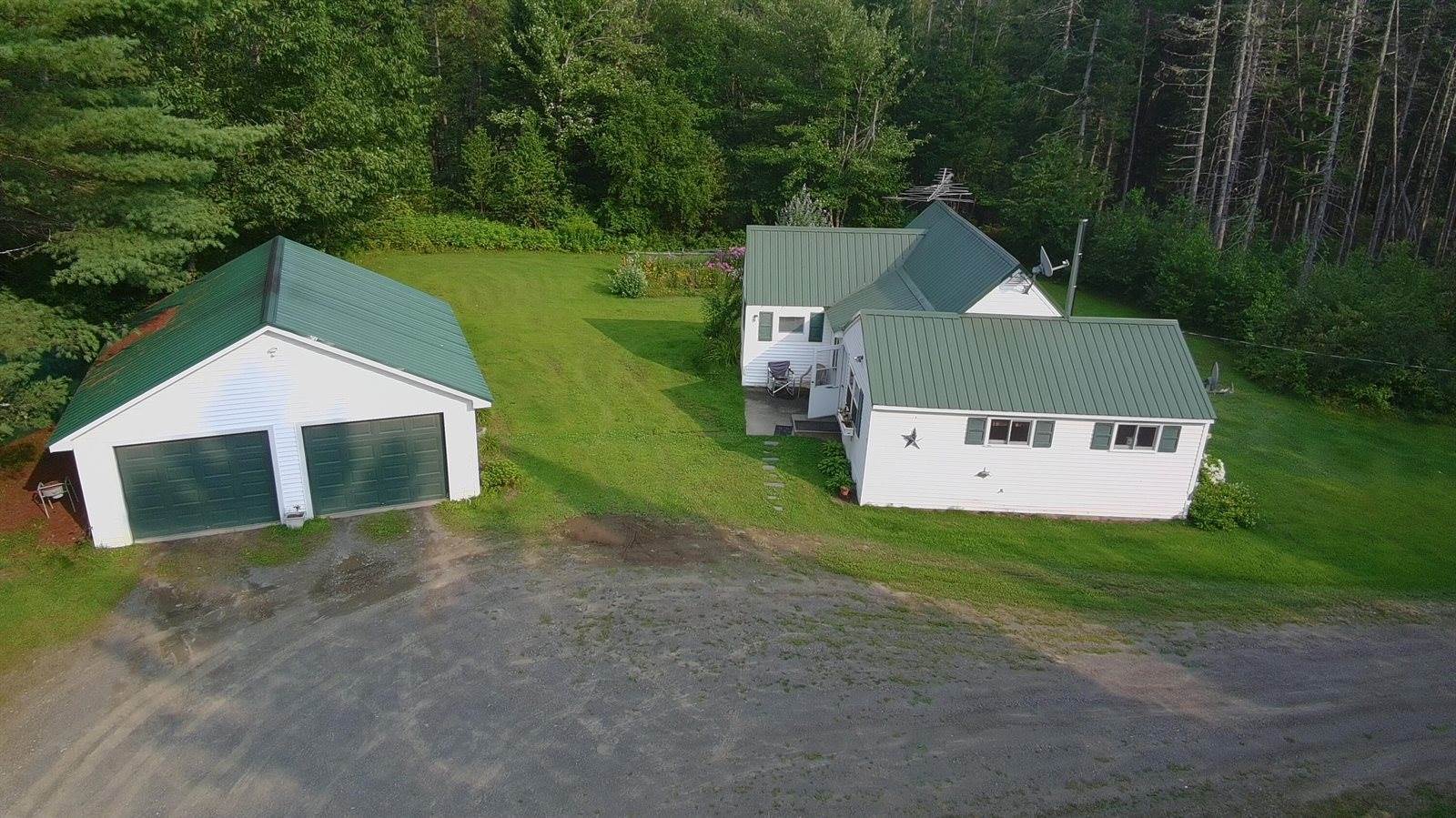 18 Gales Road, Abbot, ME 04406