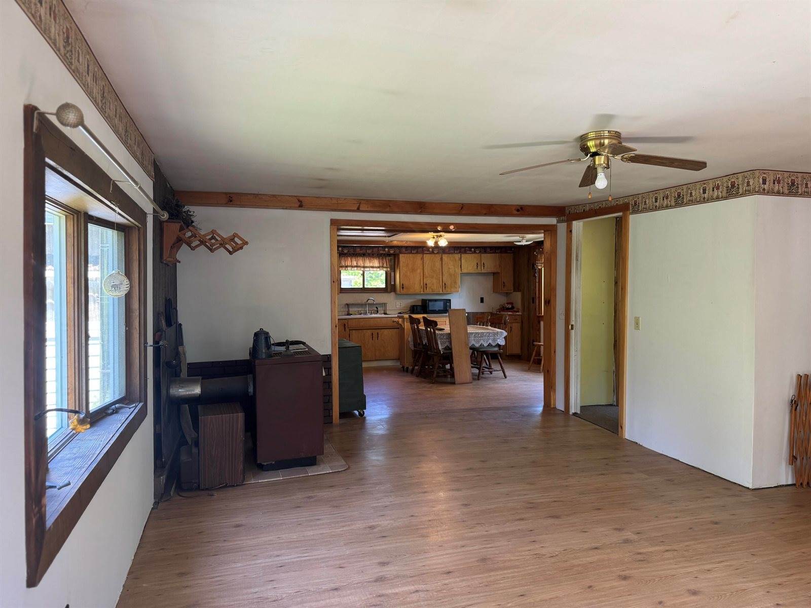 18 Gales Road, Abbot, ME 04406