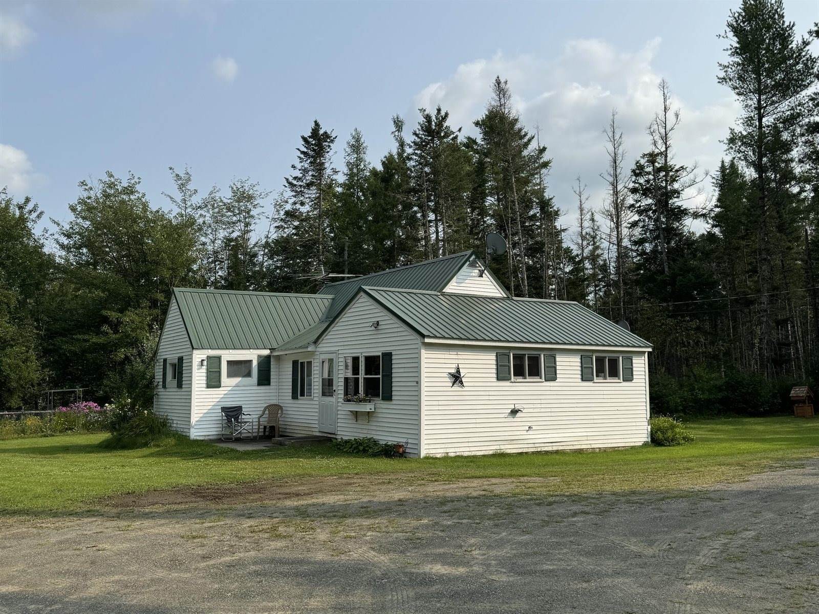 18 Gales Road, Abbot, ME 04406