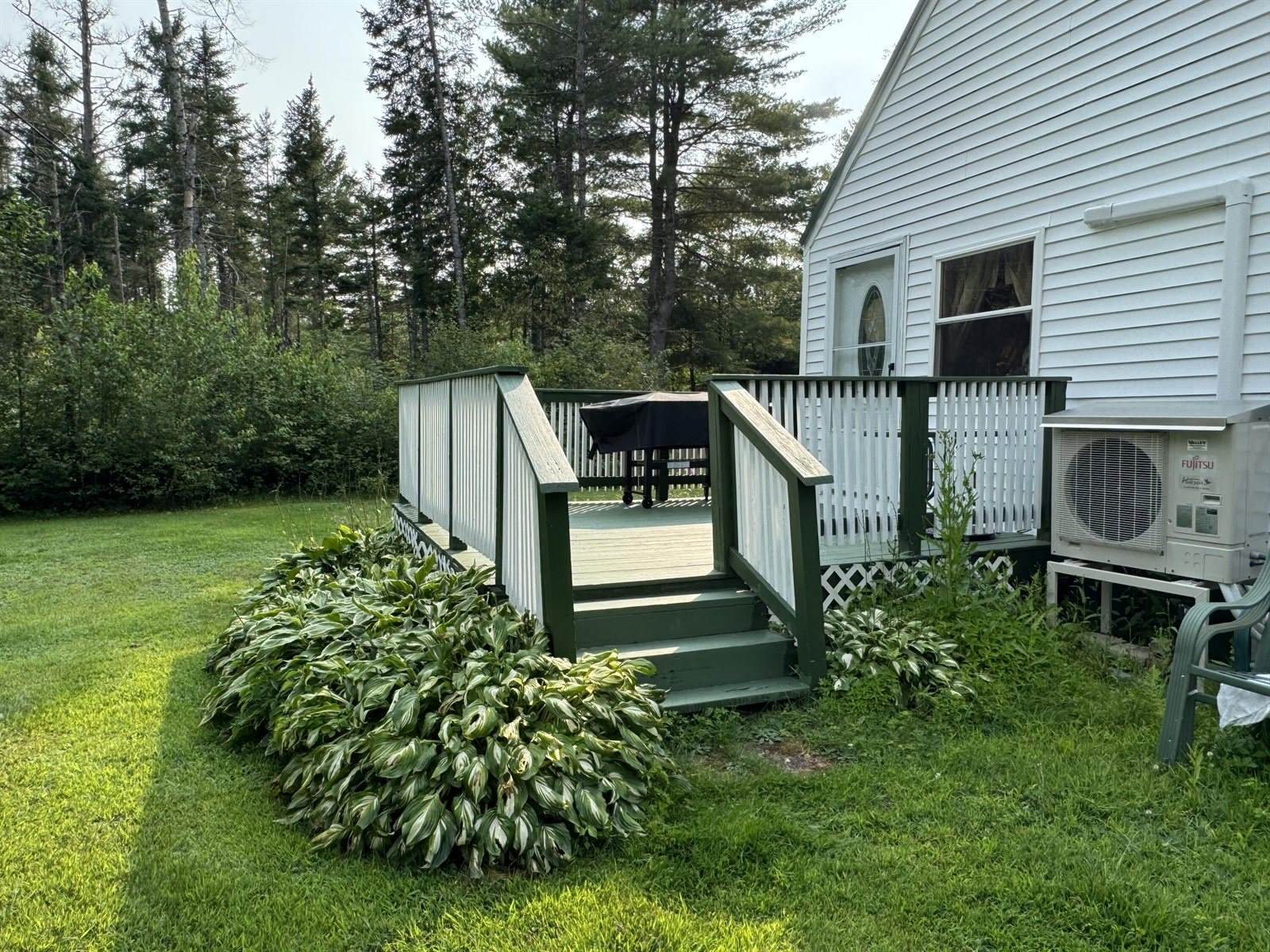 18 Gales Road, Abbot, ME 04406