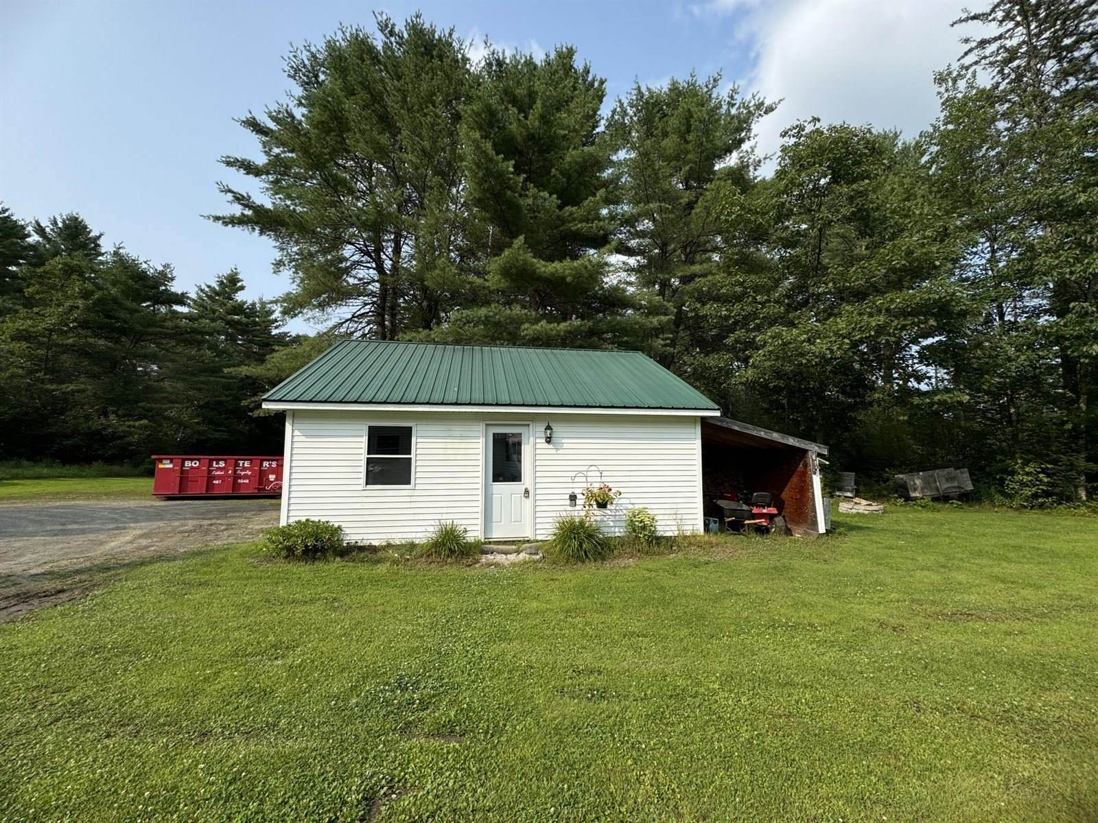 18 Gales Road, Abbot, ME 04406