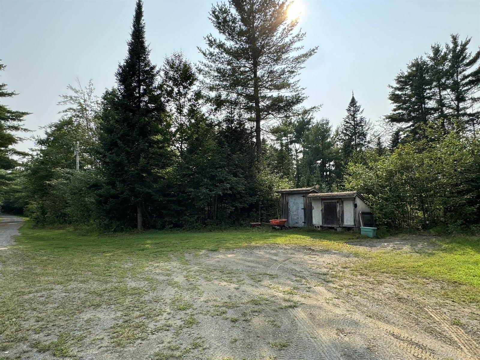 18 Gales Road, Abbot, ME 04406