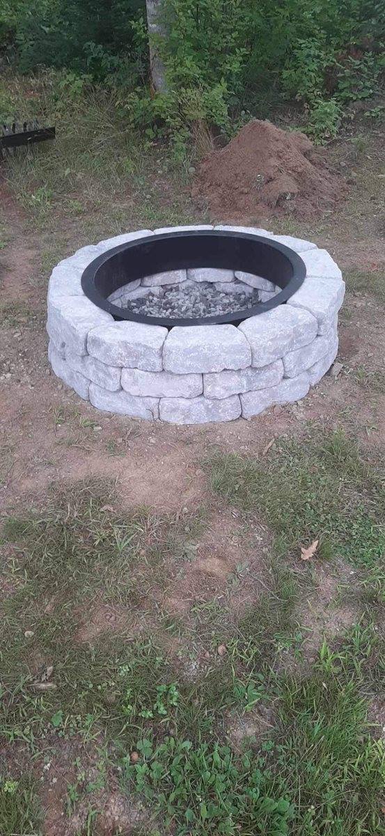 18 Gales Road, Abbot, ME 04406