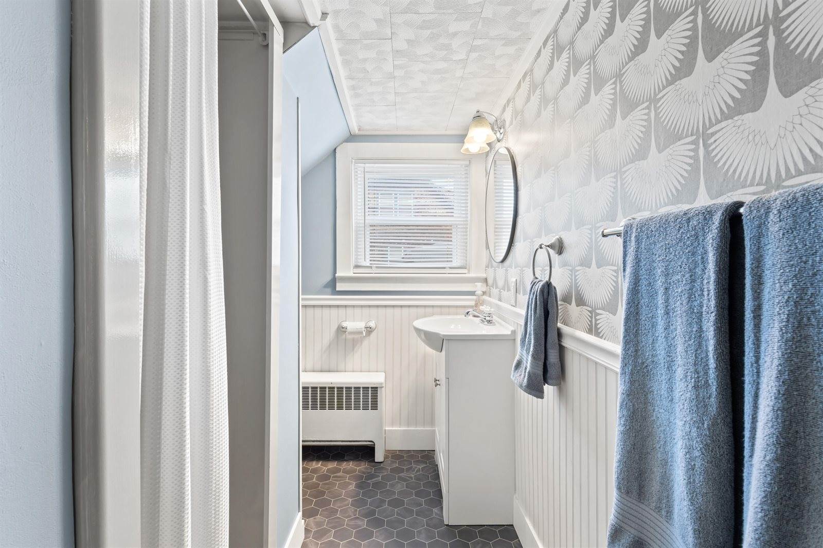 10 Hollingsworth Street, Winslow, ME 04901