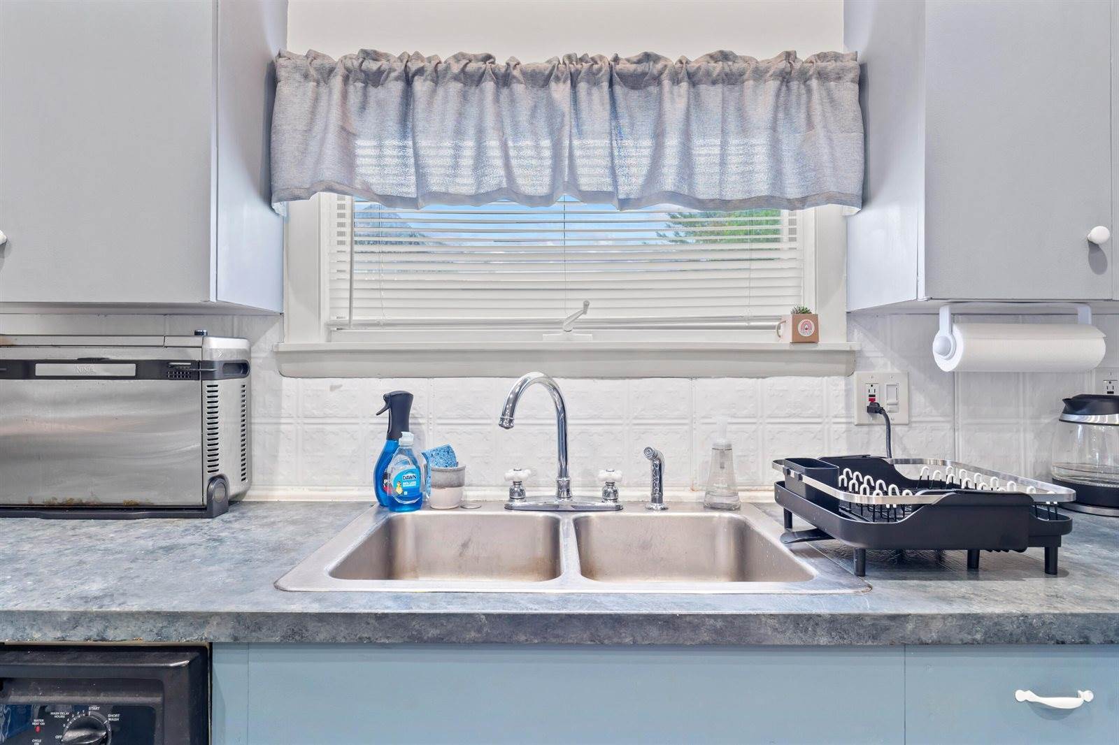 10 Hollingsworth Street, Winslow, ME 04901