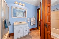 10 Hollingsworth Street, Winslow, ME 04901