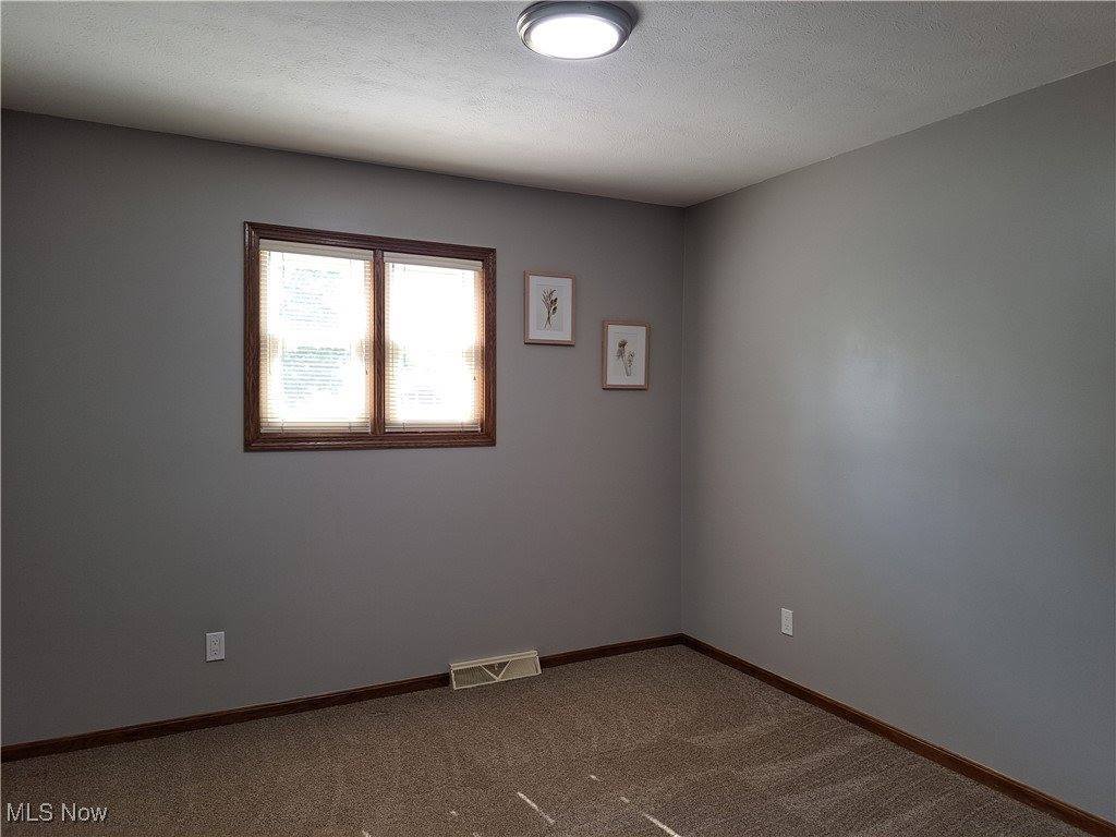 205 Lincoln Lane, New Concord, OH 43762