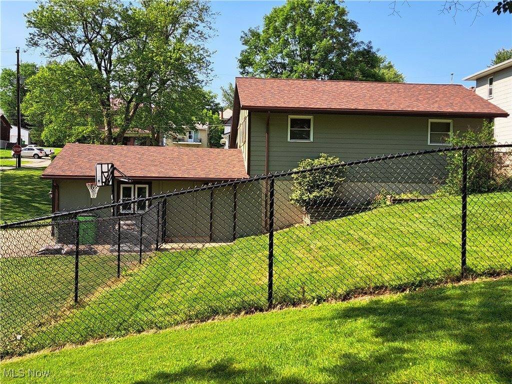 205 Lincoln Lane, New Concord, OH 43762