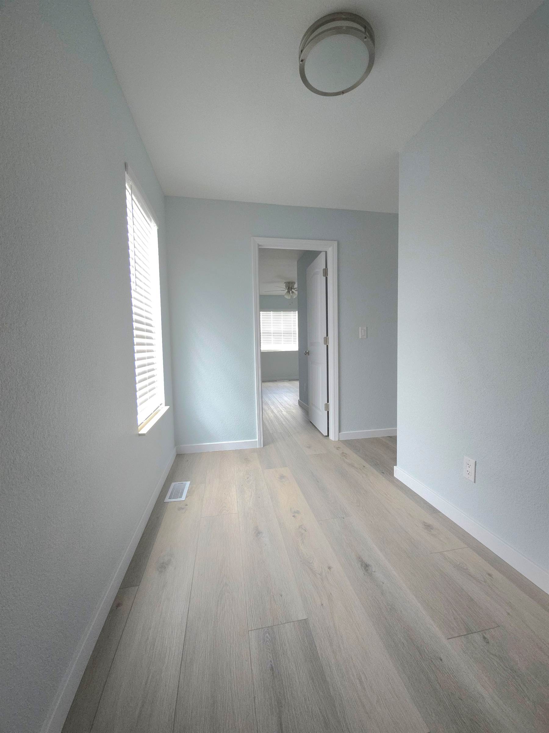 16868 Hurricane Ln, St Robert, MO 65584