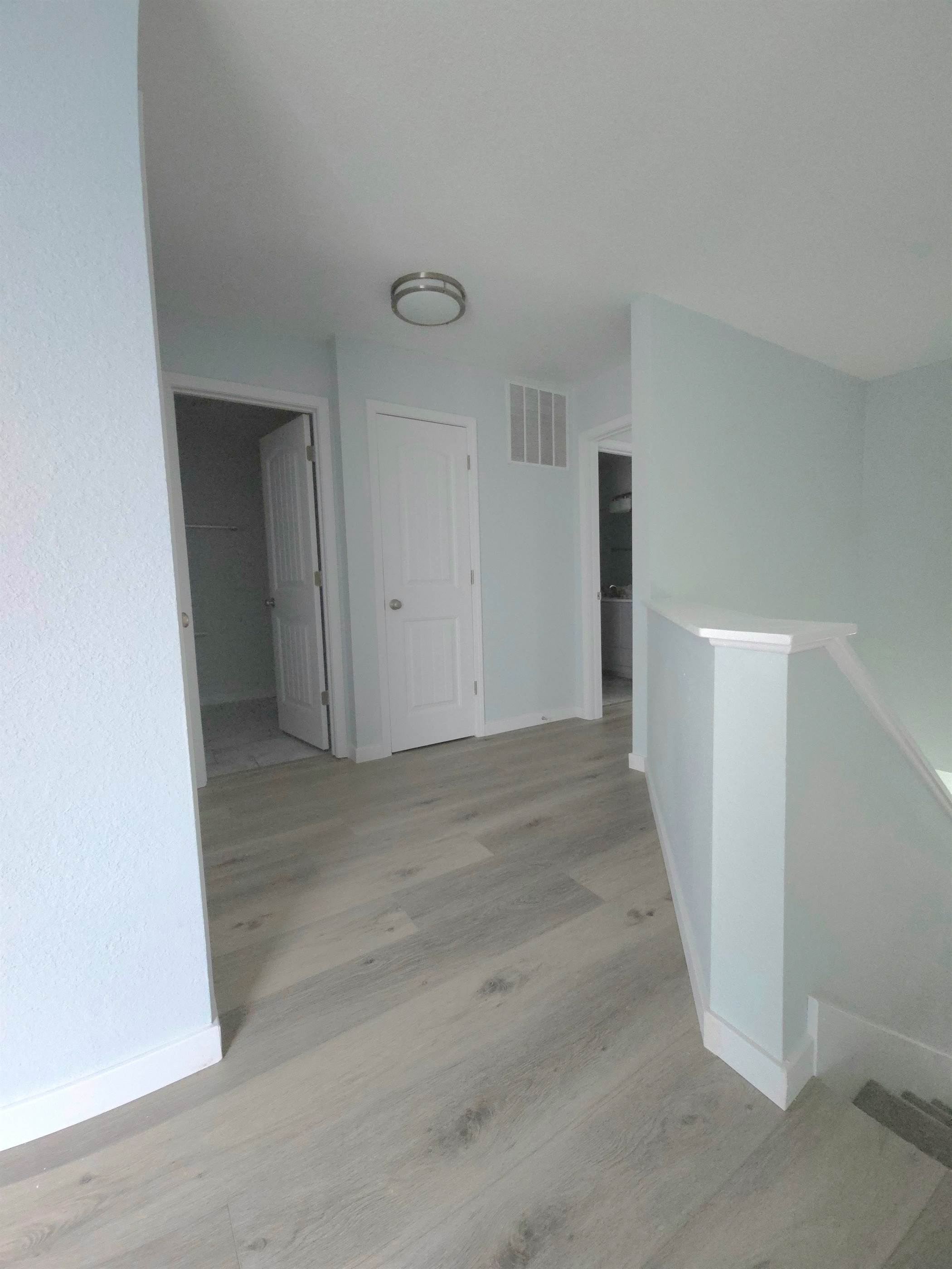 16868 Hurricane Ln, St Robert, MO 65584