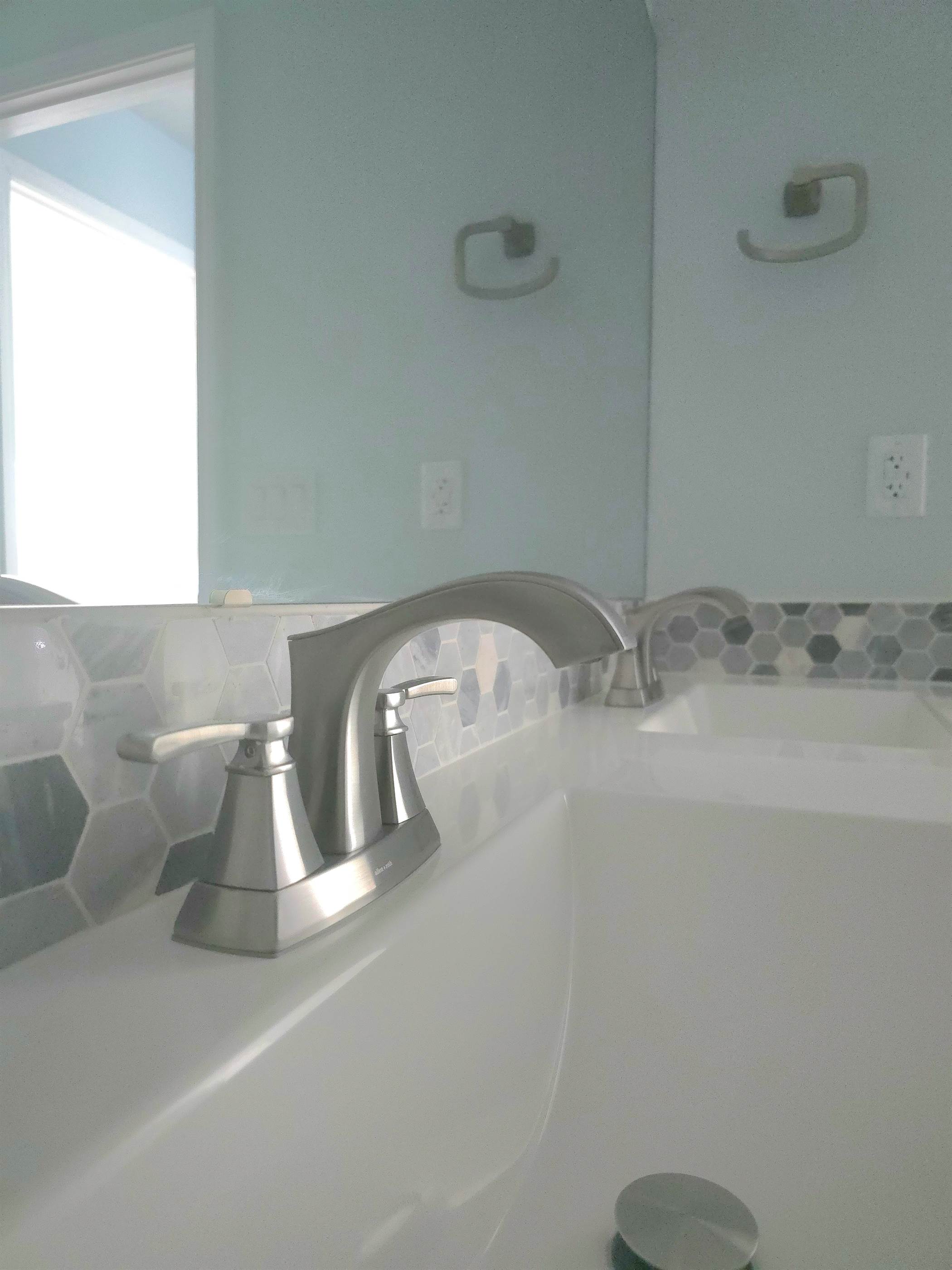 16868 Hurricane Ln, St Robert, MO 65584