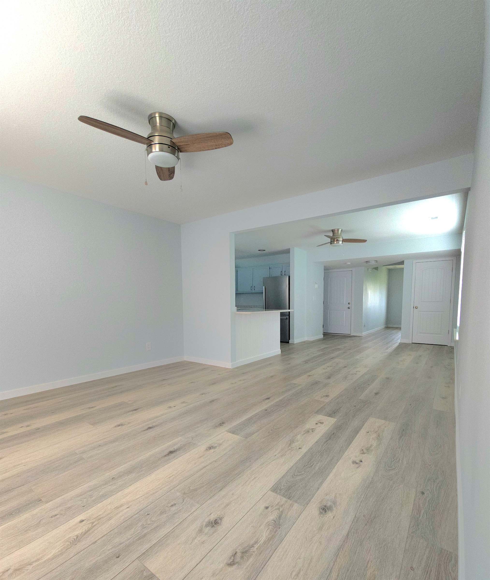 16868 Hurricane Ln, St Robert, MO 65584