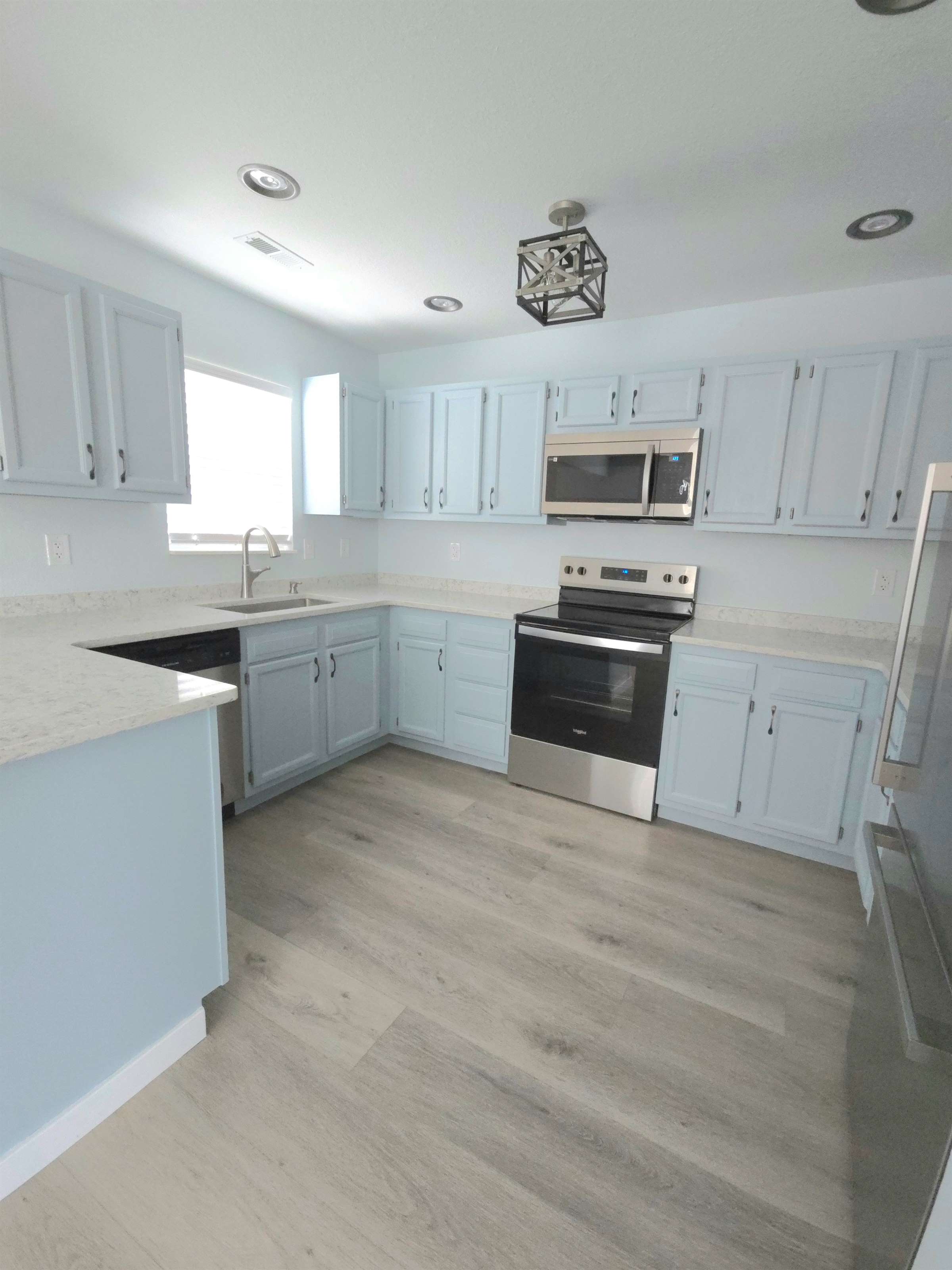 16868 Hurricane Ln, St Robert, MO 65584