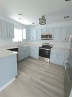 16868 Hurricane Ln, St Robert, MO 65584