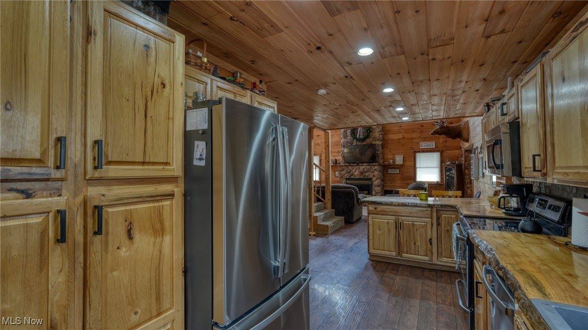 8498 Euga Road, Newcomerstown, OH 43832