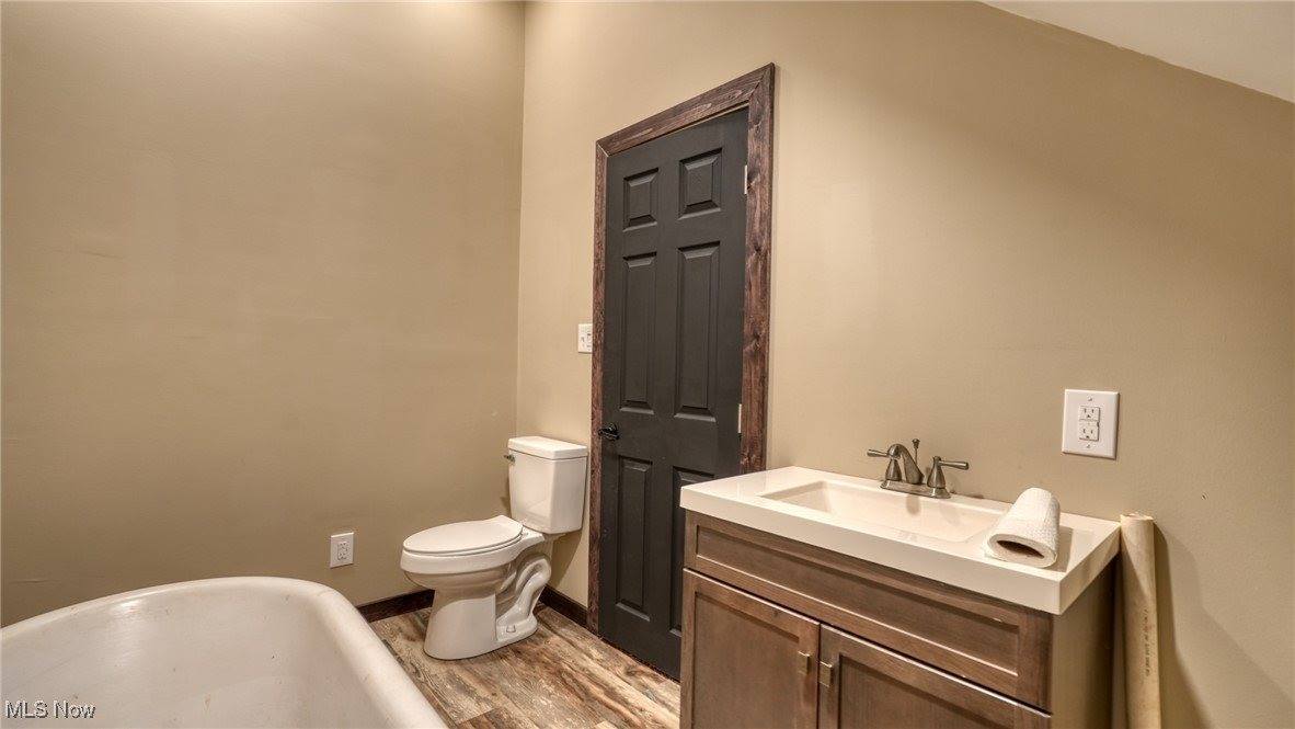 8498 Euga Road, Newcomerstown, OH 43832