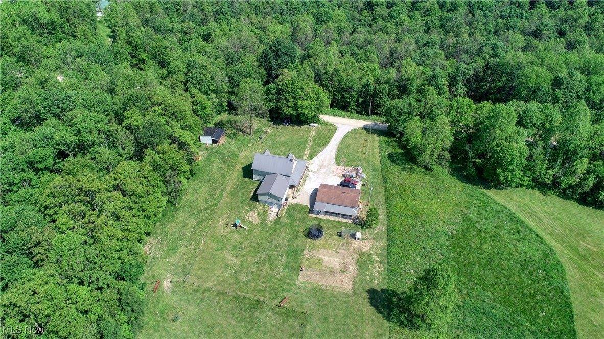 8498 Euga Road, Newcomerstown, OH 43832