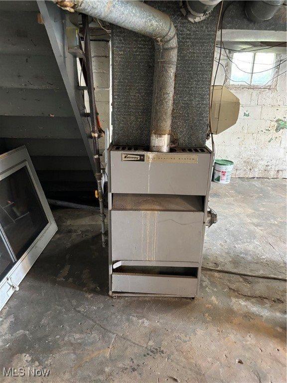 1244 Gomber Avenue, Cambridge, OH 43725