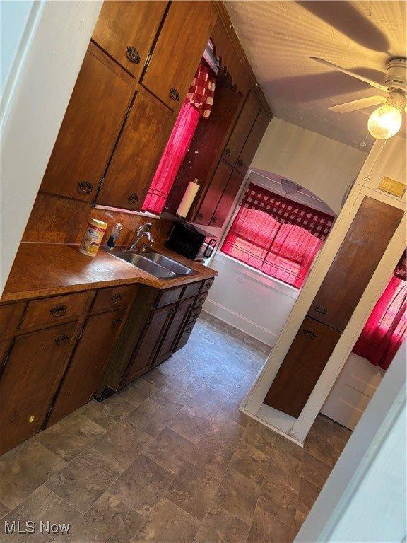 1244 Gomber Avenue, Cambridge, OH 43725