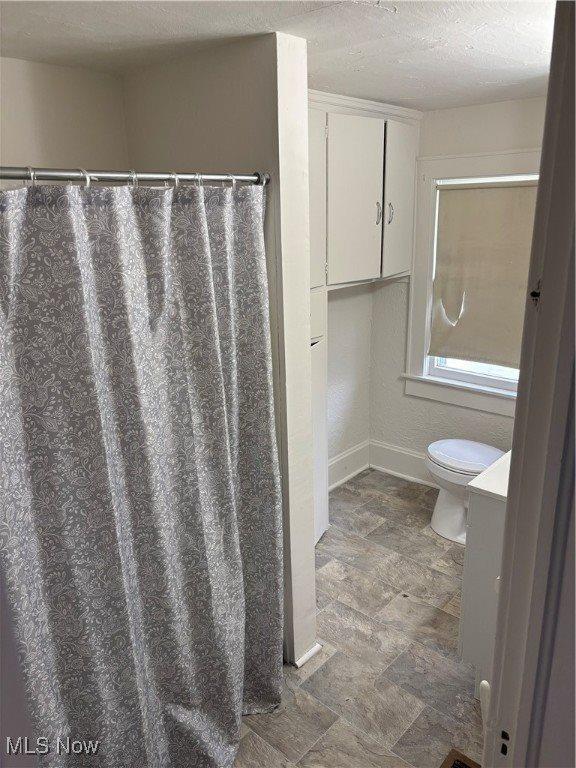 1244 Gomber Avenue, Cambridge, OH 43725