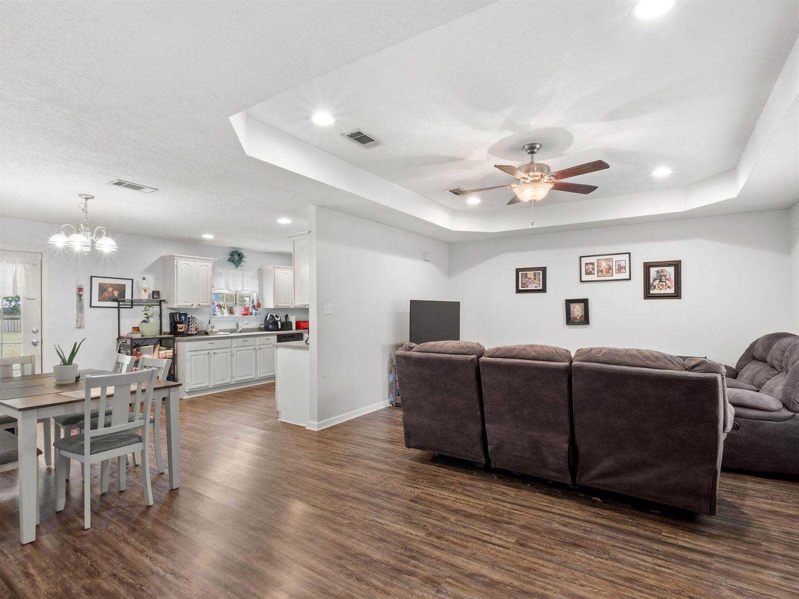 142 Calvary Missionary Church Rd, DeRidder, LA 70634