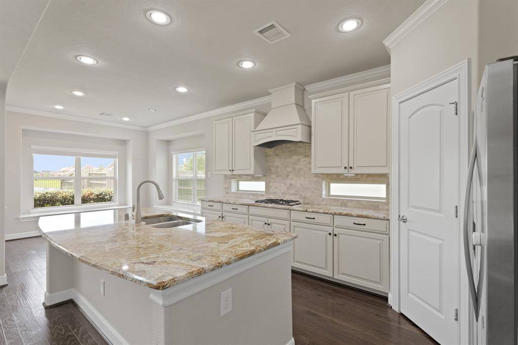 2131 Cranbrook Ridge Lane, Sugar Land, TX 77479