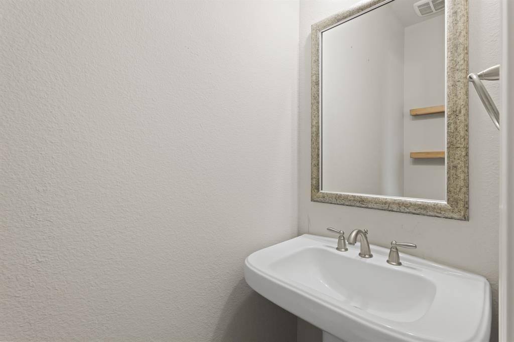 2131 Cranbrook Ridge Lane, Sugar Land, TX 77479