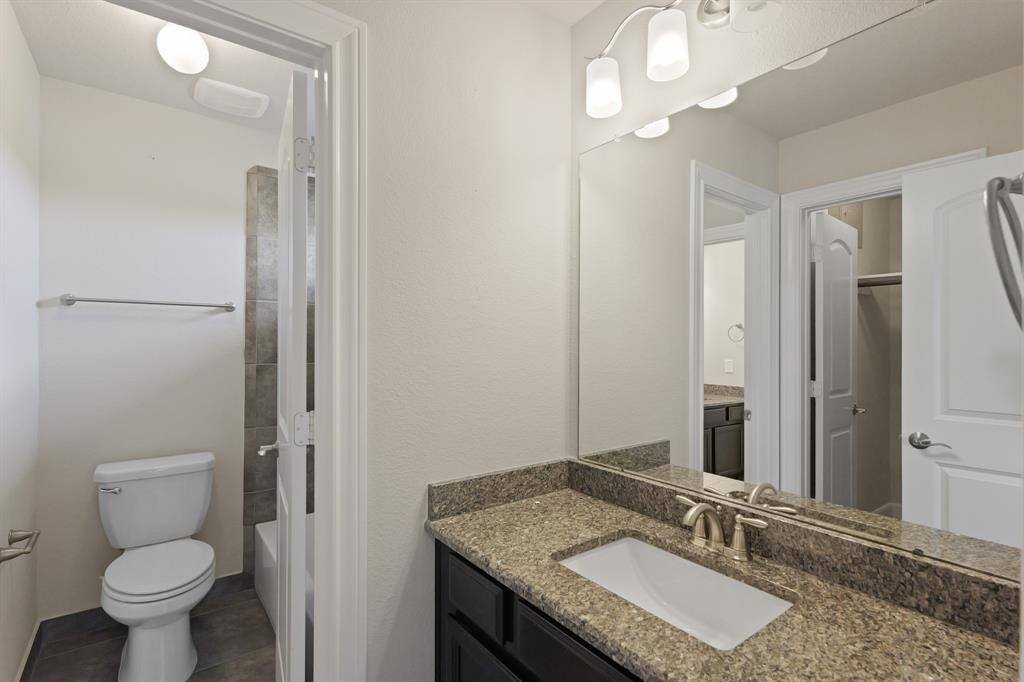 2131 Cranbrook Ridge Lane, Sugar Land, TX 77479