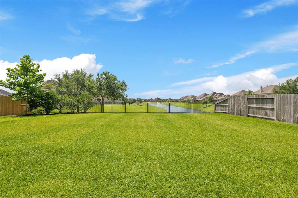 2131 Cranbrook Ridge Lane, Sugar Land, TX 77479