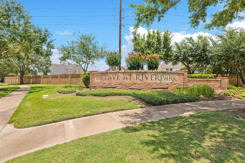 2131 Cranbrook Ridge Lane, Sugar Land, TX 77479