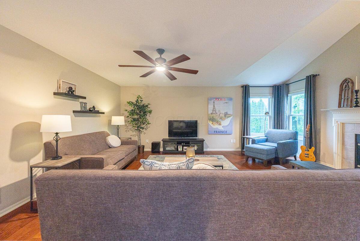 7553 Daisy Lane, Lewis Center, OH 43035