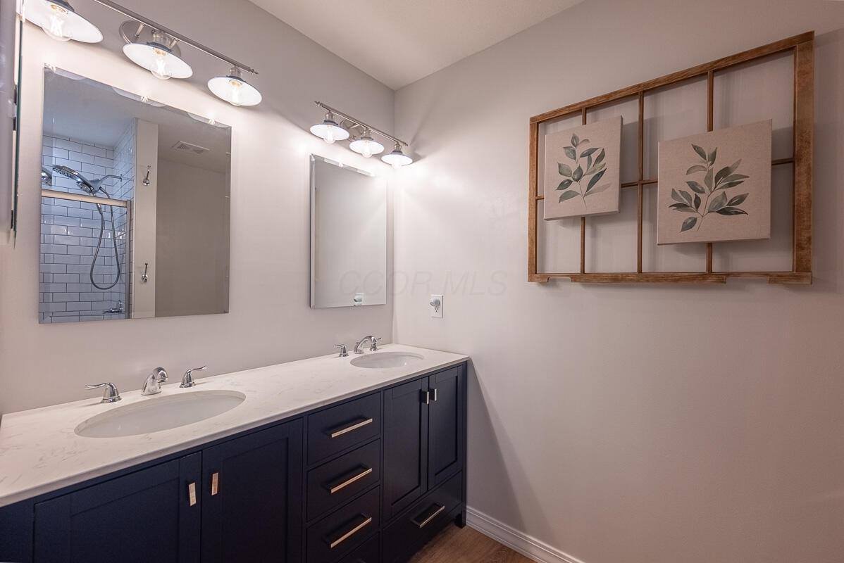 7553 Daisy Lane, Lewis Center, OH 43035