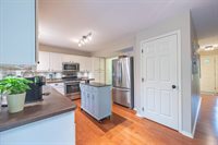 7553 Daisy Lane, Lewis Center, OH 43035