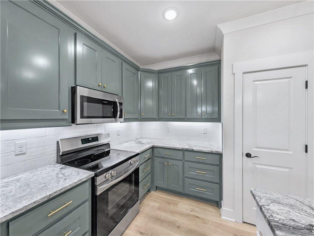 5 Newmilns Lane, Bella Vista, AR 72715