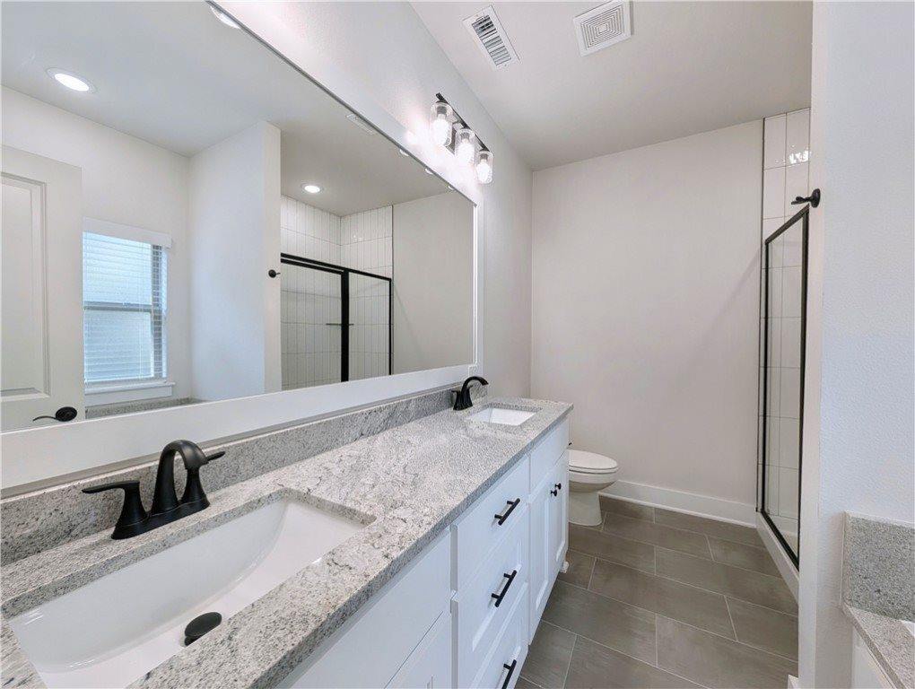 13 Epping Drive, Bella Vista, AR 72714