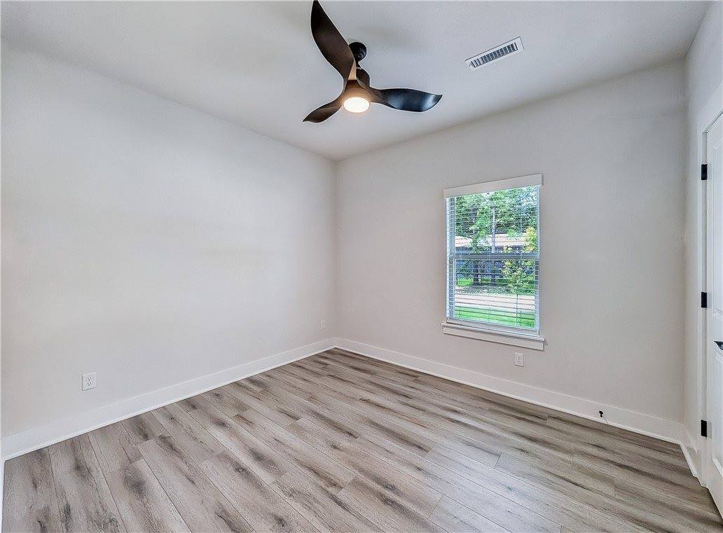 13 Epping Drive, Bella Vista, AR 72714