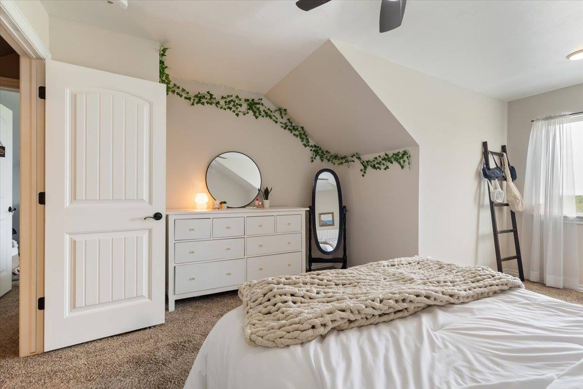 141 SW Elk Creek Loop, Cache, OK 73527