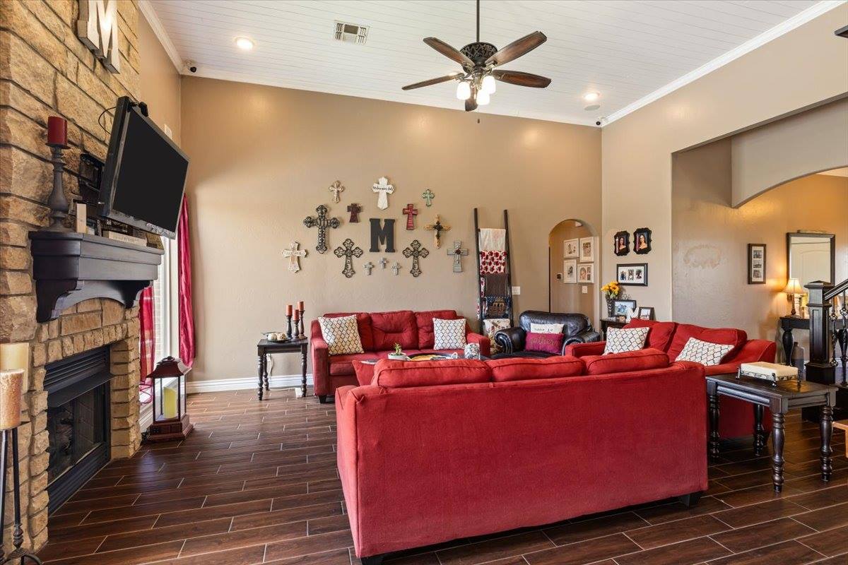 141 SW Elk Creek Loop, Cache, OK 73527