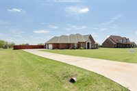 141 SW Elk Creek Loop, Cache, OK 73527